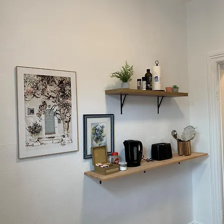 Helle Freude! Modern In Location *