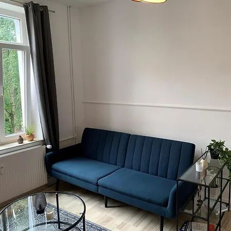 Helle Freude! Modern In Location